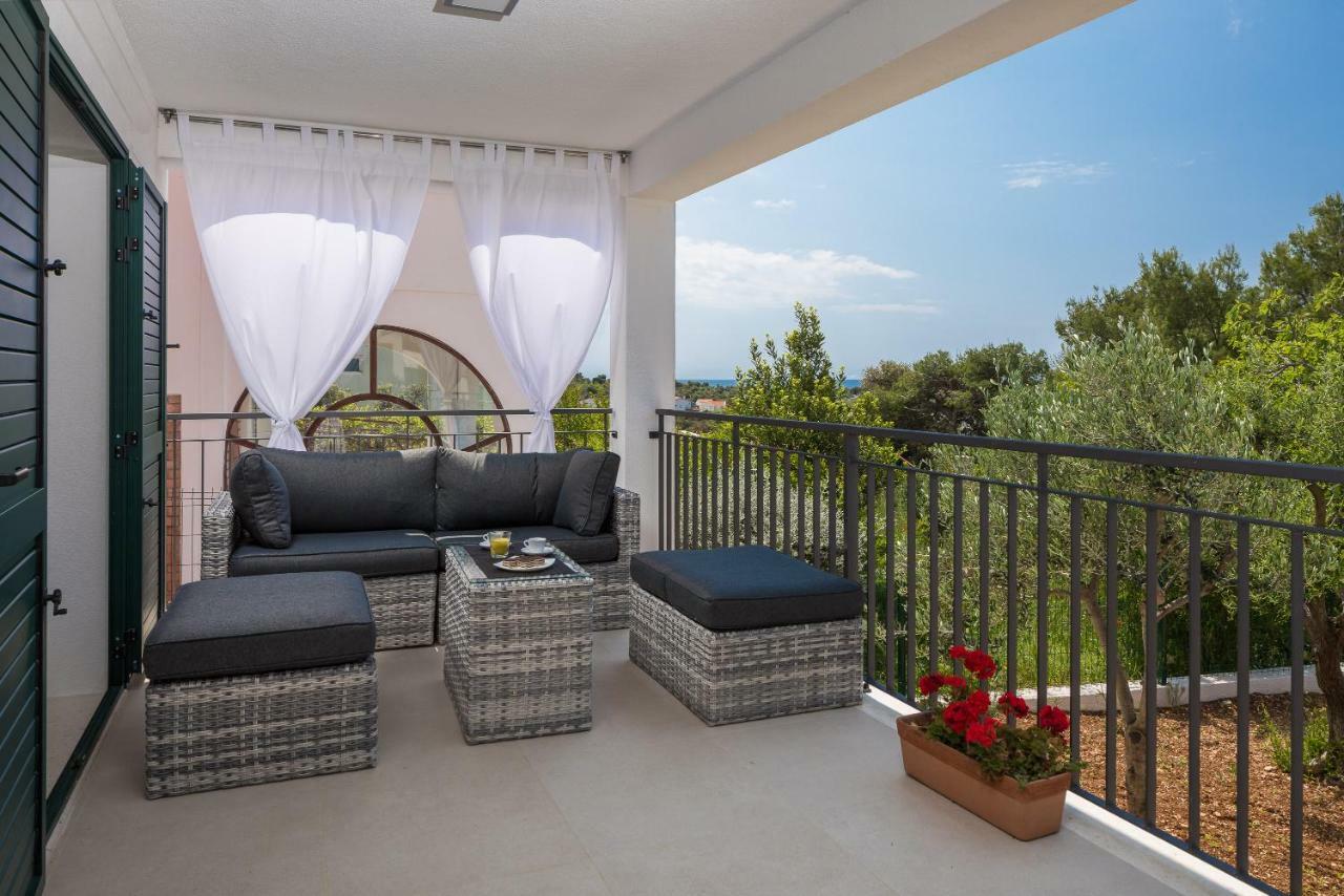 Villa Basic Sevid Exterior foto