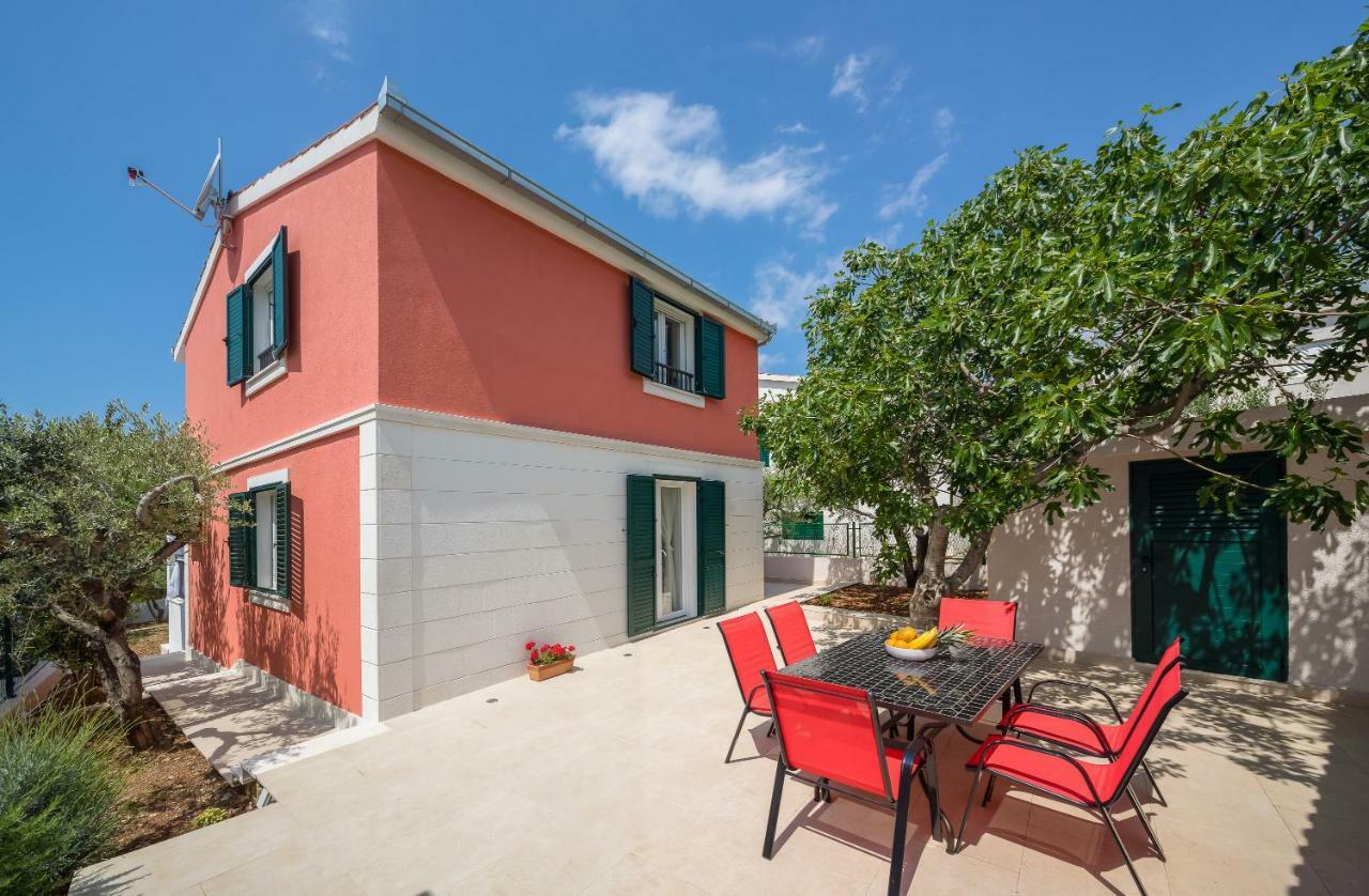 Villa Basic Sevid Exterior foto
