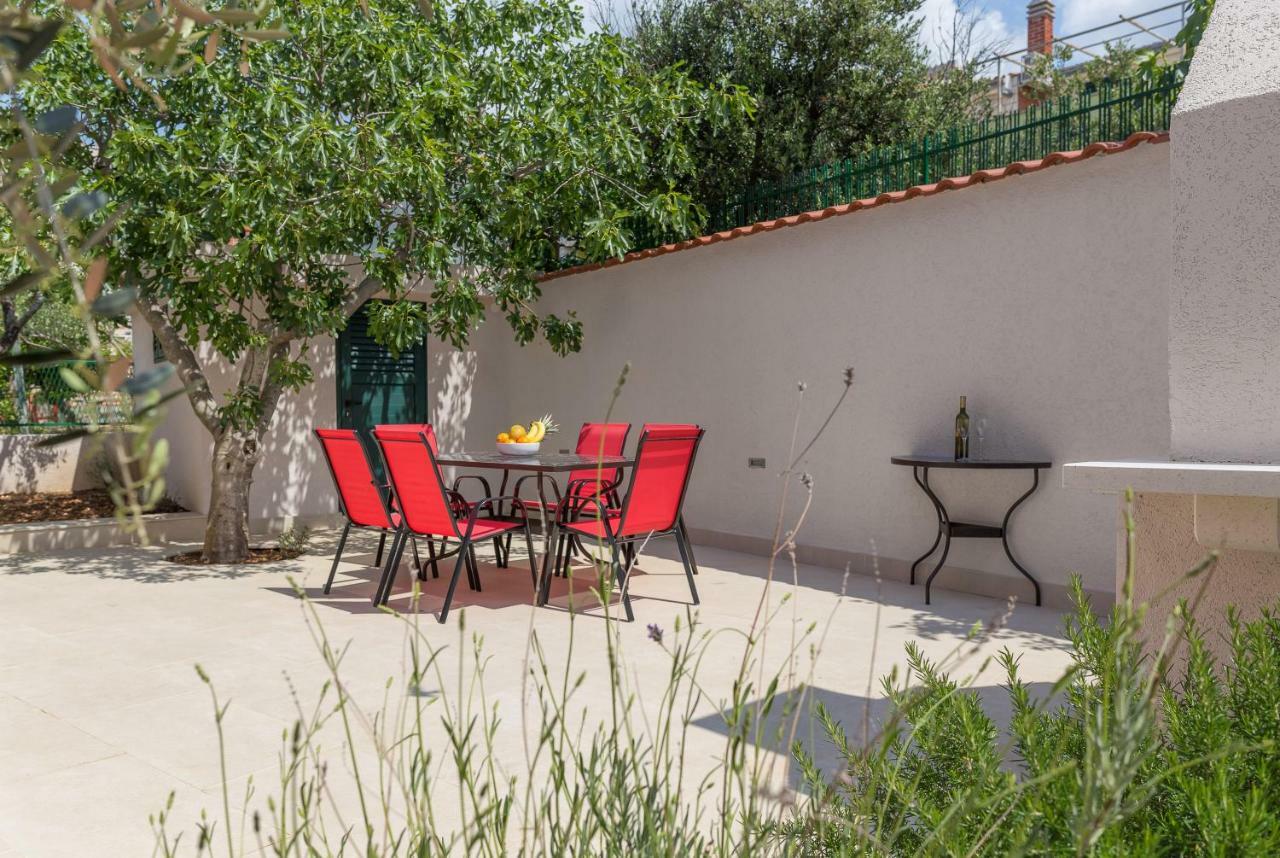 Villa Basic Sevid Exterior foto