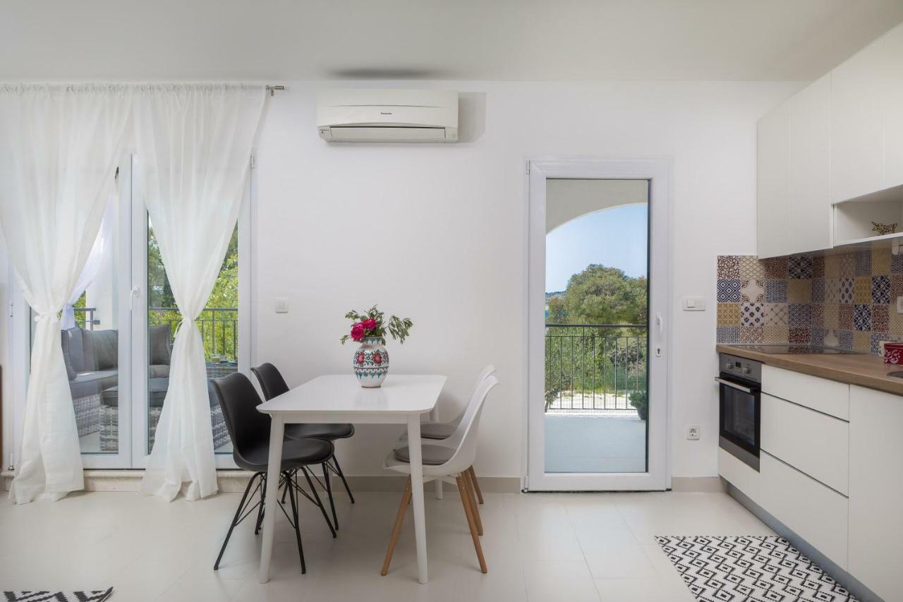 Villa Basic Sevid Exterior foto